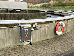 Räumerfahrbahnabdeckung Edelstahl glatt, Kläranlage Geraberg