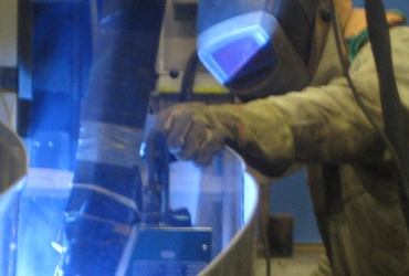 Schweißer in der Werkstatt